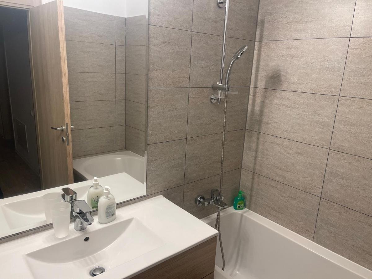 Greenfield Baneasa Apartment In ブカレスト エクステリア 写真