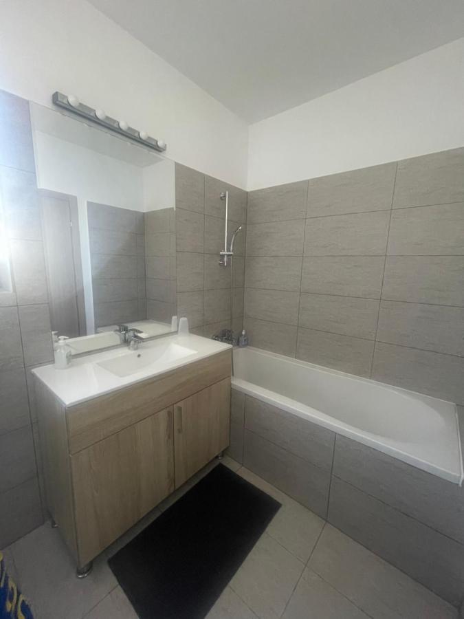 Greenfield Baneasa Apartment In ブカレスト エクステリア 写真
